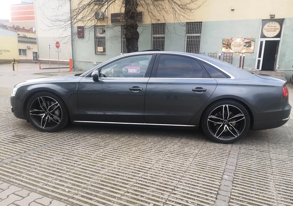 Audi A8 cena 97500 przebieg: 253000, rok produkcji 2013 z Wrocław małe 67